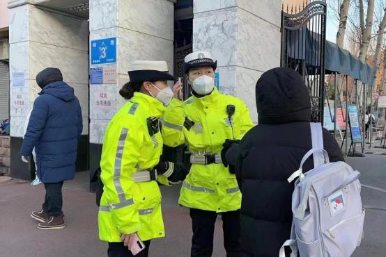護航“研”考，濟南交警一直在路上！